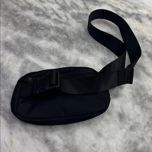 lululemon athletica Black Belt Bag for women - Picture 2 of 5